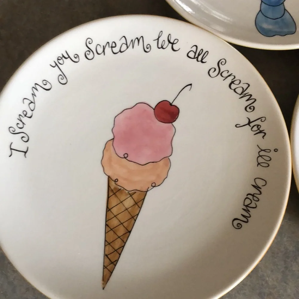 Pottery barn dessert plates.